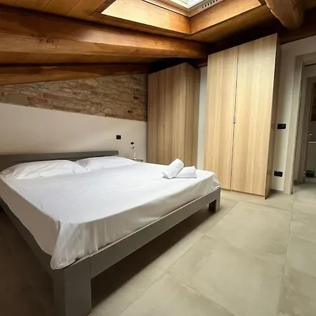 Cascina Luscai - La Mansarda *